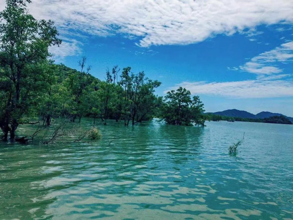 Oyo 729 亚曼特拉湖景度假村 Ko Lanta 2*,  泰国
