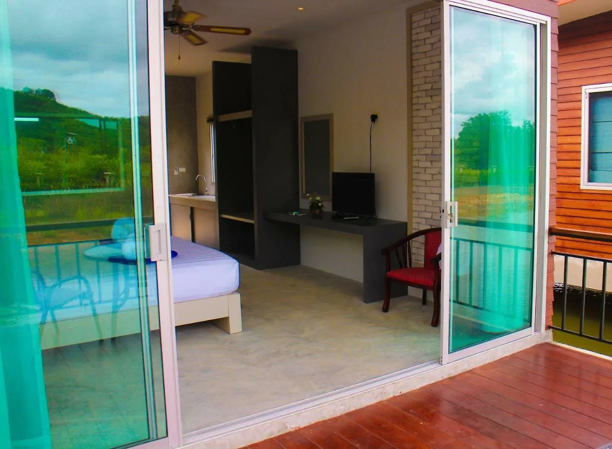 Capital O 729 Amantra Lake View Resort Koh Lanta