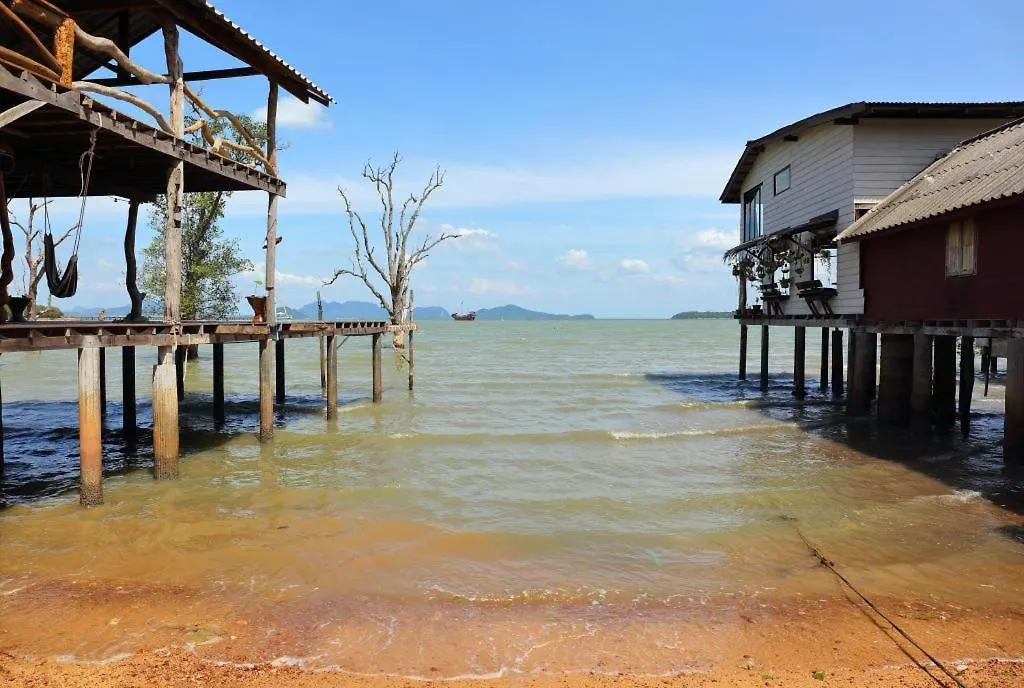 **  Capital O 729 Amantra Lake View Resort Koh Lanta Thailand
